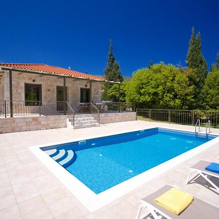 Forest Villas Kefalonia Λογαράτα Εξωτερικό φωτογραφία