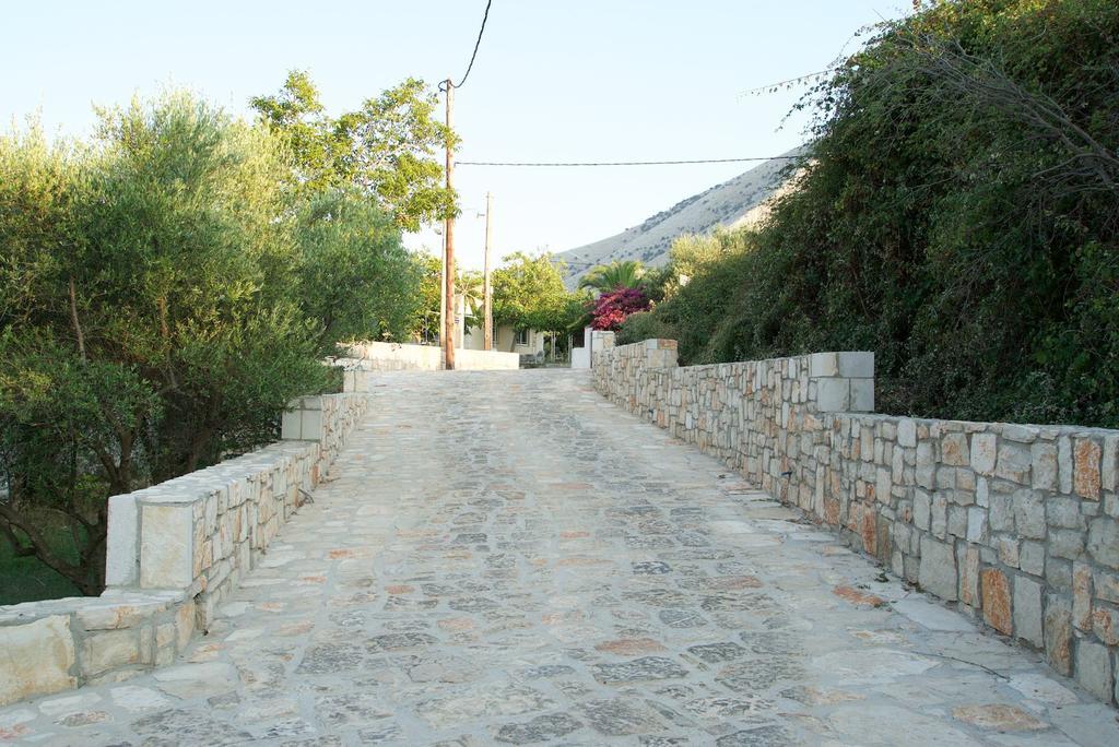 Forest Villas Kefalonia Λογαράτα Εξωτερικό φωτογραφία