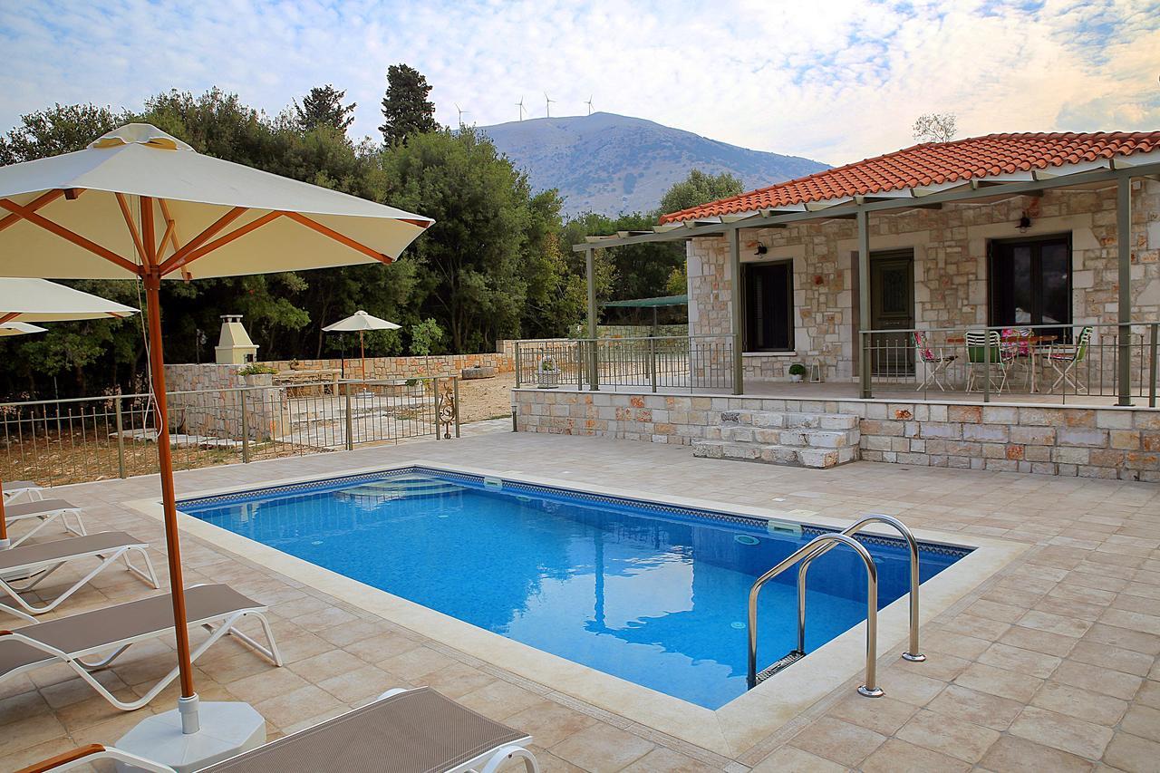 Forest Villas Kefalonia Λογαράτα Εξωτερικό φωτογραφία
