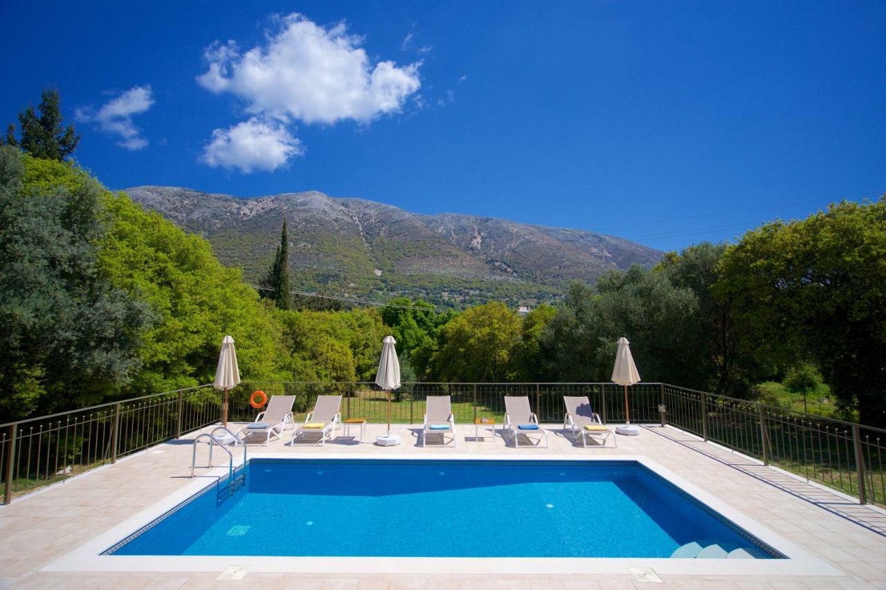 Forest Villas Kefalonia Λογαράτα Εξωτερικό φωτογραφία